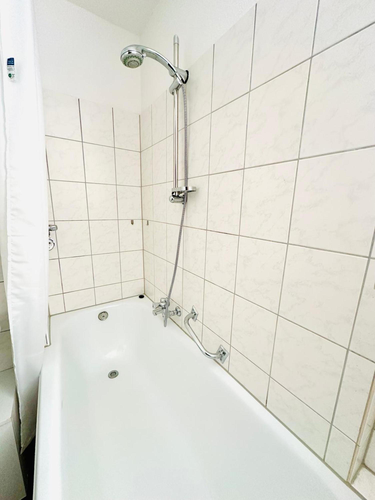 Buere Blick Mit Wellnessbereich Direkt Im Skigebiet Winterberg, Ski, Bike, Golf Apartment *